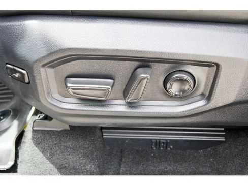 Used 2023 Toyota Tundra Platinum AWD/4WD image 27