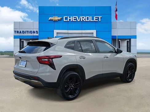 New 2026 Chevrolet Trax ACTIV w/ Driver Confidence Package image 9