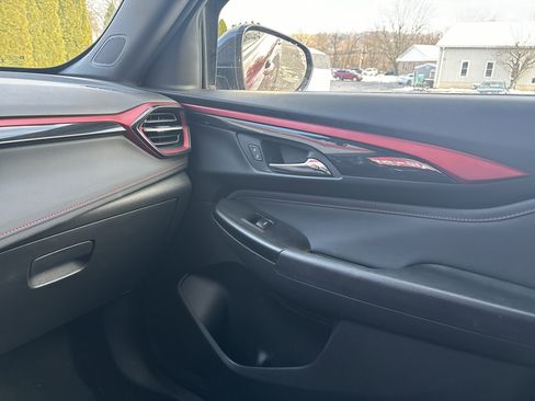 Used 2024 Chevrolet TrailBlazer RS w/ Convenience Package image 23