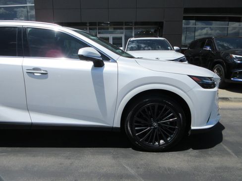 Used 2025 Lexus RX 350h w/ Convenience Package AWD/4WD image 12