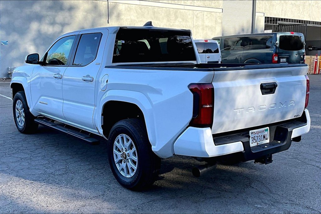 Used 2026 Toyota Tacoma SR5 RWD image 6