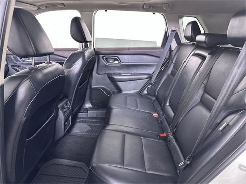 Used 2021 Nissan Rogue SV w/ Premium Package image 26