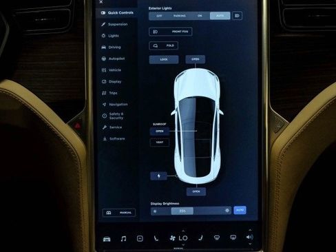 Used 2015 Tesla Model S 85D image 27