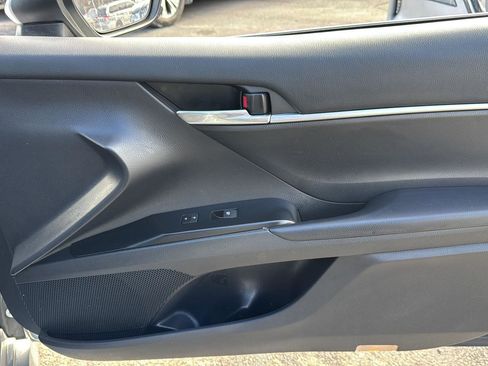 Used 2019 Toyota Camry LE image 28