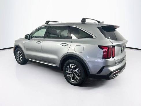 Used 2023 Kia Sorento EX w/ Panoramic Sunroof Package FWD image 5