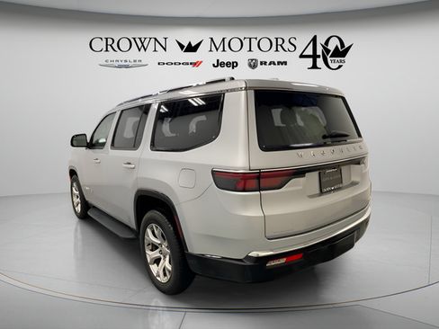 Used 2022 Jeep Wagoneer Series II AWD/4WD image 4