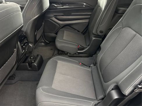 Used 2023 Jeep Grand Cherokee L Laredo AWD/4WD image 14
