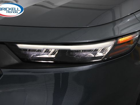 Used 2025 Honda Accord LX image 11