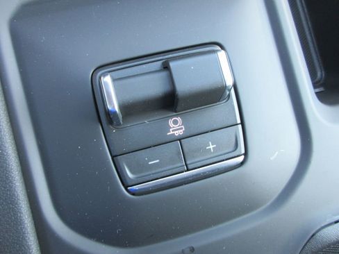 New 2026 GMC Sierra 2500 AT4 AWD/4WD image 18