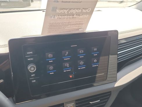 Certified 2025 Volkswagen Jetta S image 21