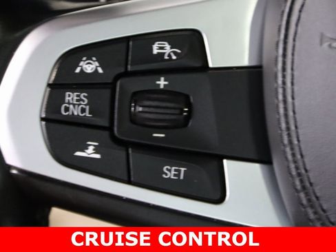 Used 2018 BMW M550i xDrive image 15