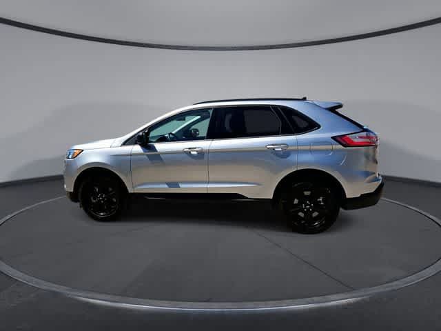 Used 2024 Ford Edge SE AWD/4WD image 5