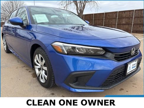 Used 2022 Honda Civic LX image 2