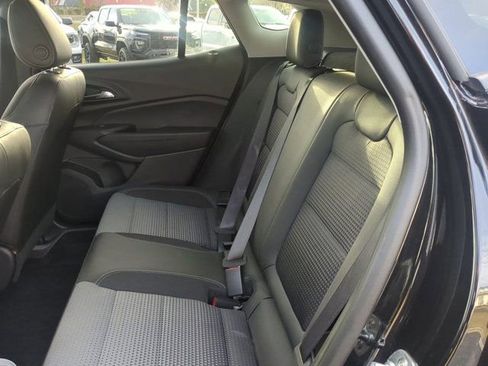 Used 2025 Chevrolet Trax LT w/ Driver Confidence Package image 14