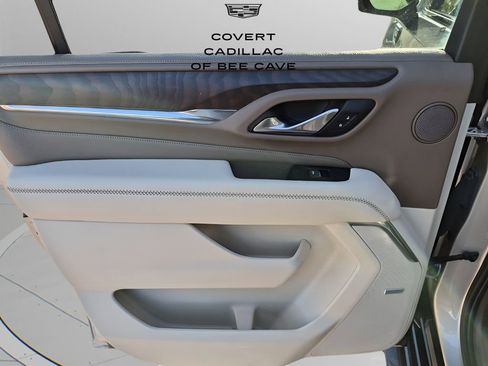 Used 2023 GMC Yukon XL Denali image 20