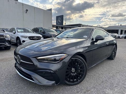 Used 2024 Mercedes-Benz CLE 300 4MATIC Coupe image 3