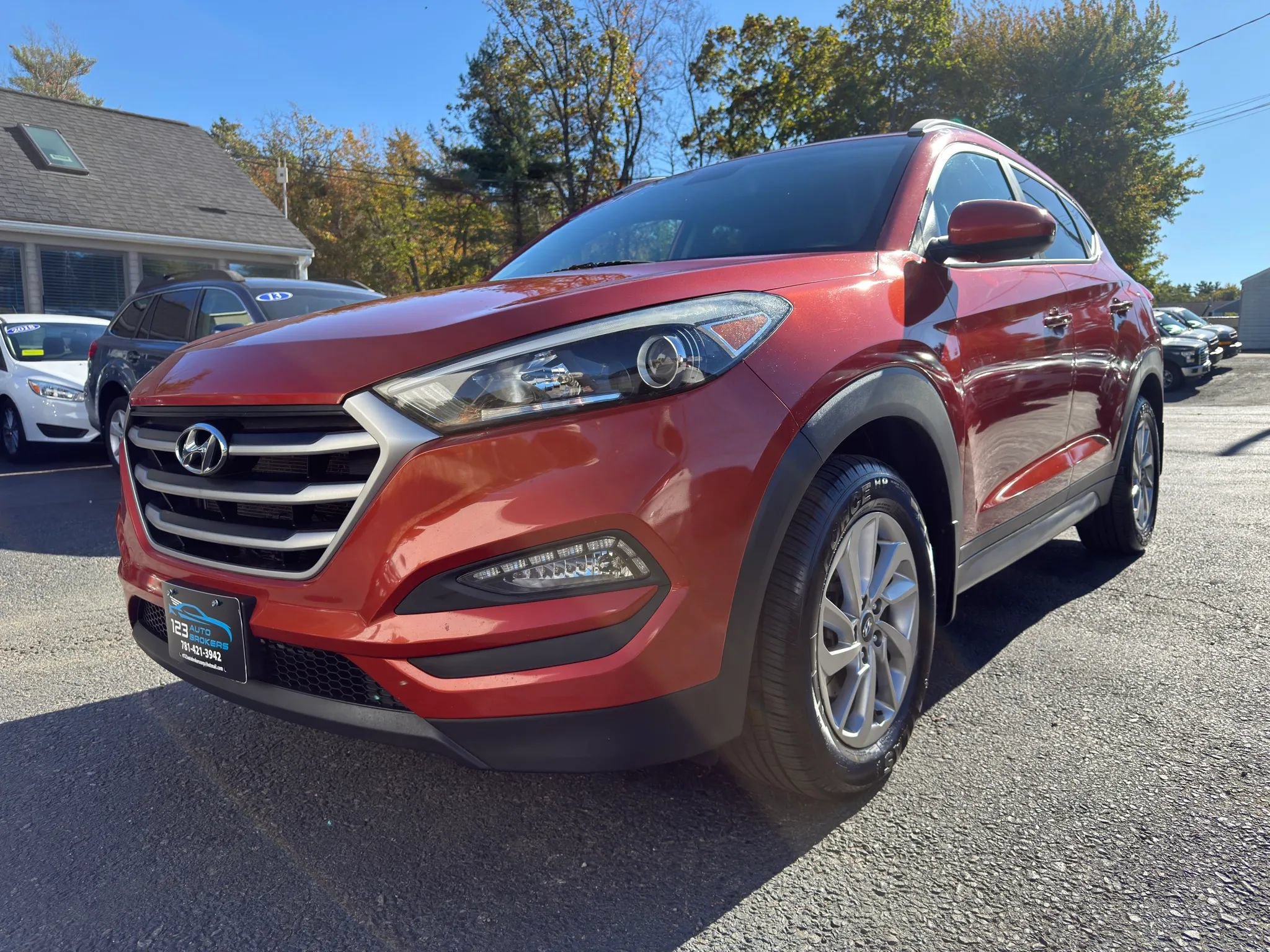 Used 2017 Hyundai Tucson SE w/ SE Popular Package 02 AWD/4WD image 3