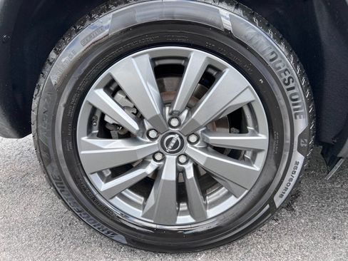 Used 2022 Nissan Pathfinder SV AWD/4WD image 22