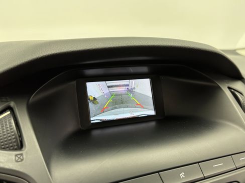 Used 2018 Ford Focus SE image 14