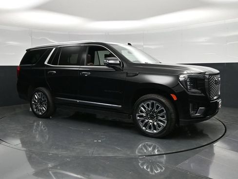 Used 2023 GMC Yukon Denali Ultimate AWD/4WD image 5