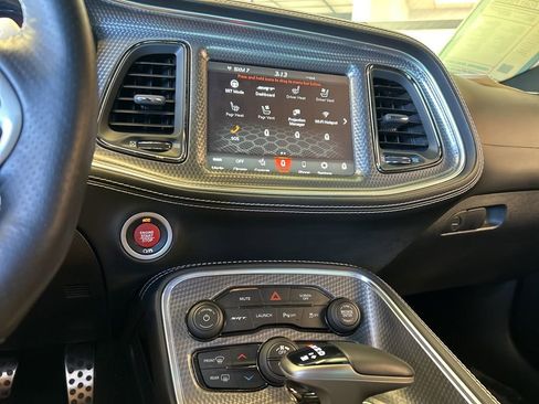Used 2022 Dodge Challenger SRT Hellcat Redeye image 24