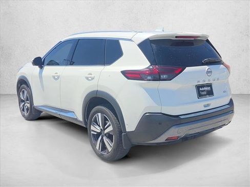 Used 2023 Nissan Rogue SL w/ SL Premium Package FWD image 7