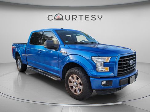Used 2016 Ford F150 XLT w/ Equipment Group 301A Mid AWD/4WD image 4