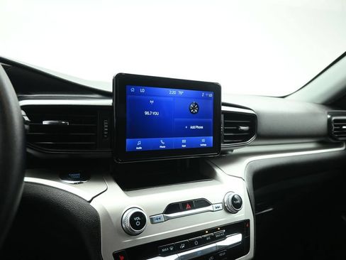Certified 2022 Ford Explorer XLT RWD image 33