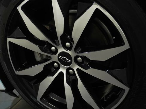 Used 2021 Chevrolet Malibu RS FWD image 9
