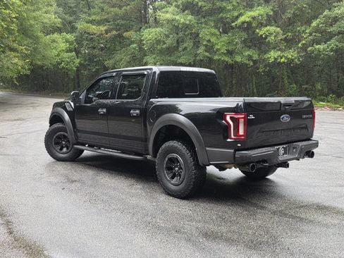 Used 2018 Ford F150 Raptor w/ Equipment Group 801A Mid AWD/4WD image 4