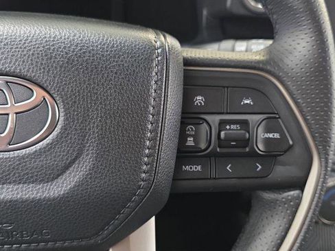 Certified 2026 Toyota 4Runner SR5 AWD/4WD image 14