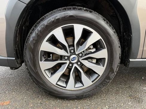 Used 2023 Subaru Outback Limited image 28