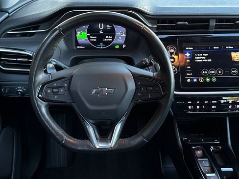 Certified 2023 Chevrolet Bolt EUV LT w/ Convenience Package image 16