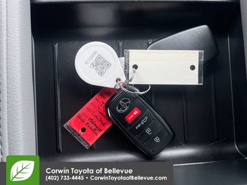 New 2026 Toyota Tundra Limited AWD/4WD image 16