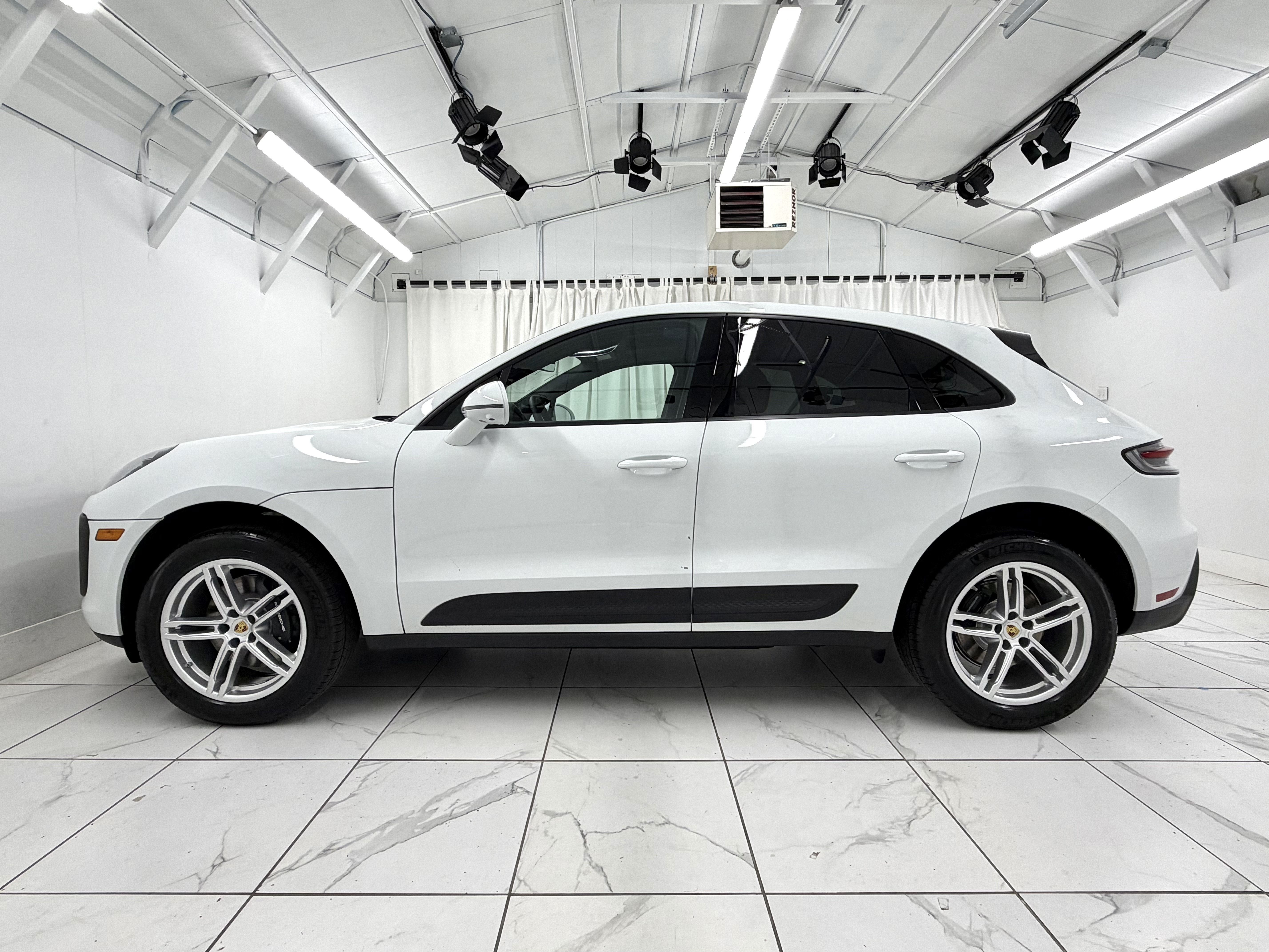 Certified 2026 Porsche Macan AWD/4WD image 15