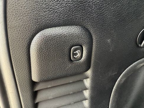 Used 2021 Jeep Grand Cherokee Laredo X image 14