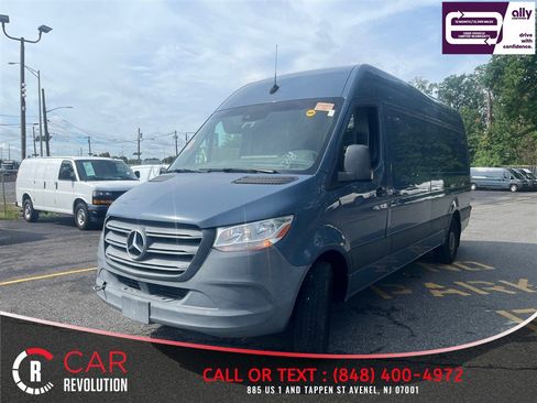 Used 2021 Mercedes-Benz Sprinter 2500 image 3