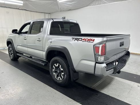 Used 2023 Toyota Tacoma TRD Off-Road w/ TRD Premium Off Road Package AWD/4WD image 7