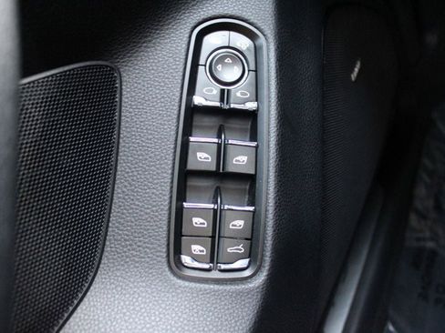 Used 2016 Porsche Panamera Edition image 28