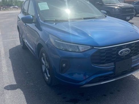 Used 2023 Ford Escape ST-Line Select w/ Tech Pack #2 image 2