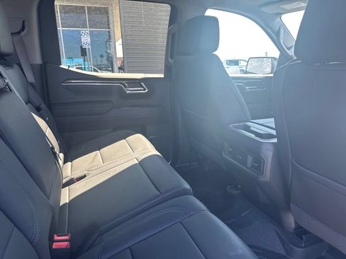 Used 2026 Chevrolet Silverado 1500 LT Trail Boss w/ LT Trail Boss Premium Package AWD/4WD image 14