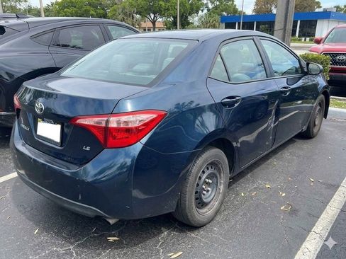Used 2019 Toyota Corolla LE image 2