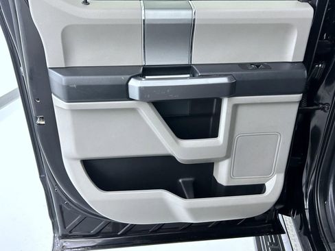 Used 2022 Ford F250 XLT w/ Black Appearance Package image 20