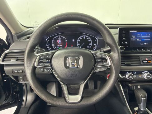 Used 2018 Honda Accord LX image 13