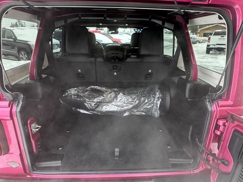 Used 2024 Jeep Wrangler Rubicon 392 image 33