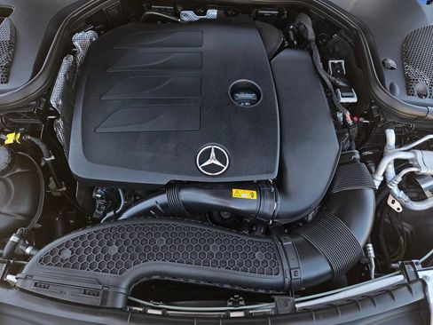 Used 2021 Mercedes-Benz E 350 Sedan image 38