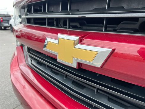 Used 2018 Chevrolet Silverado 1500 LT w/ LPO, Street Package image 28