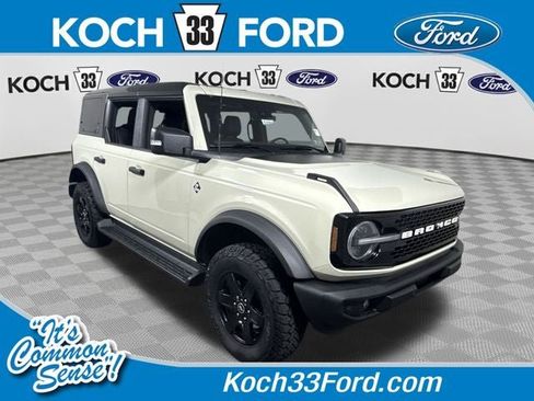 New 2025 Ford Bronco Outer Banks image 1