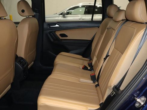 Used 2022 Volkswagen Tiguan SE image 8