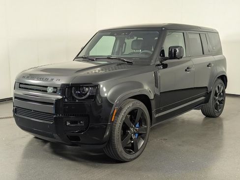Used 2022 Land Rover Defender 110 AWD/4WD image 4